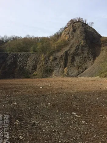 Prodej komerčního pozemku, Prackovice nad Labem, 91570 m2