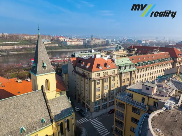 Prodej bytu 2+kk, Praha - Nové Město, Novomlýnská, 65 m2