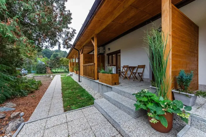 Pronájem bytu 1+kk, Měchenice, Vltavská, 33 m2