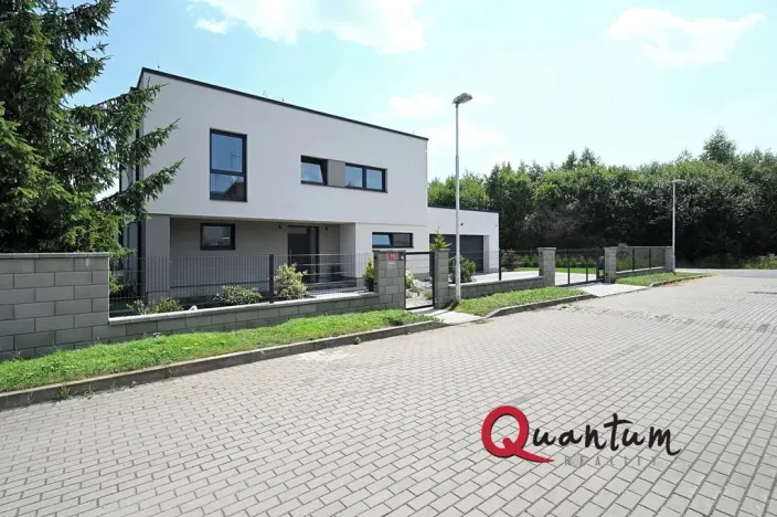 Pronájem rodinného domu, Šestajovice, Konopišťská, 250 m2