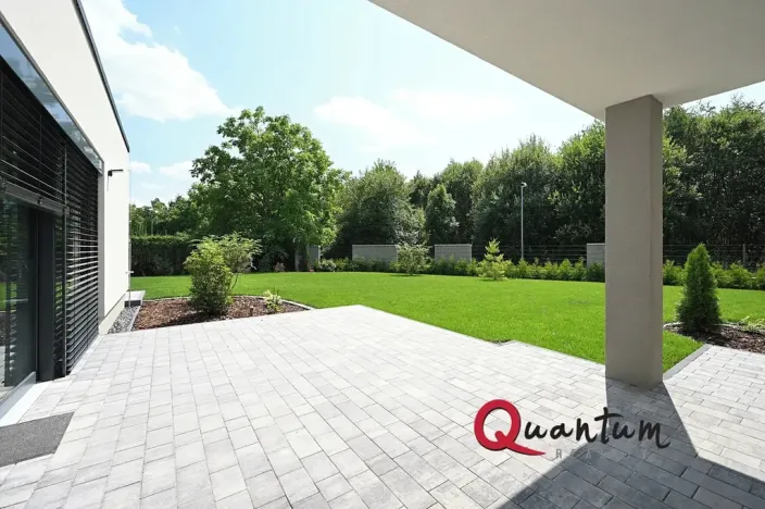 Pronájem rodinného domu, Šestajovice, Konopišťská, 250 m2