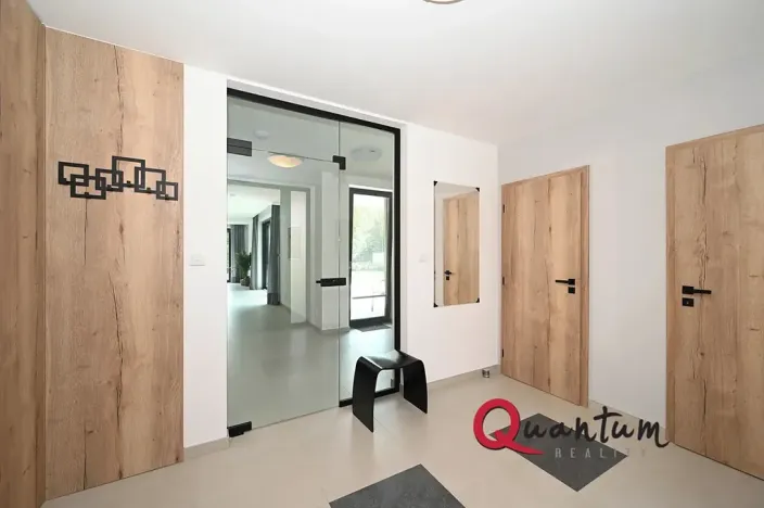 Pronájem rodinného domu, Šestajovice, Konopišťská, 250 m2