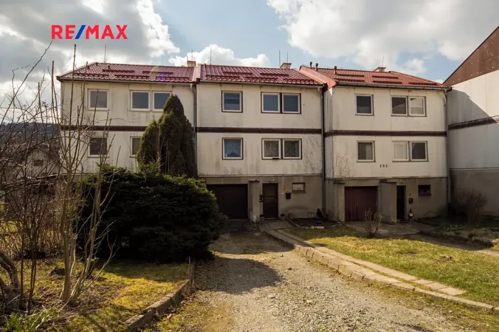 Prodej činžovního domu, Sobotín, 792 m2