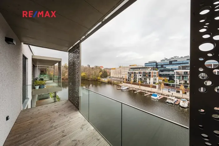 Pronájem bytu 2+kk, Praha - Libeň, Smrčkova, 68 m2