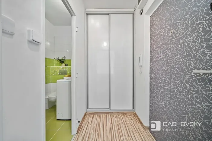 Prodej bytu 1+1, Hradec Králové, Třebechovická, 35 m2