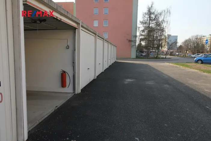 Prodej garáže, Nymburk, 18 m2
