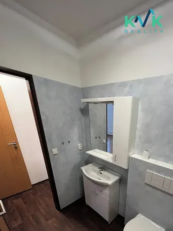 Pronájem bytu 2+kk, Karlovy Vary, Vítězná, 65 m2