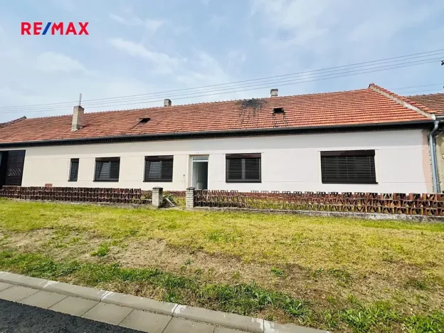 Pronájem bytu 2+1, Bzenec, Veselská, 75 m2