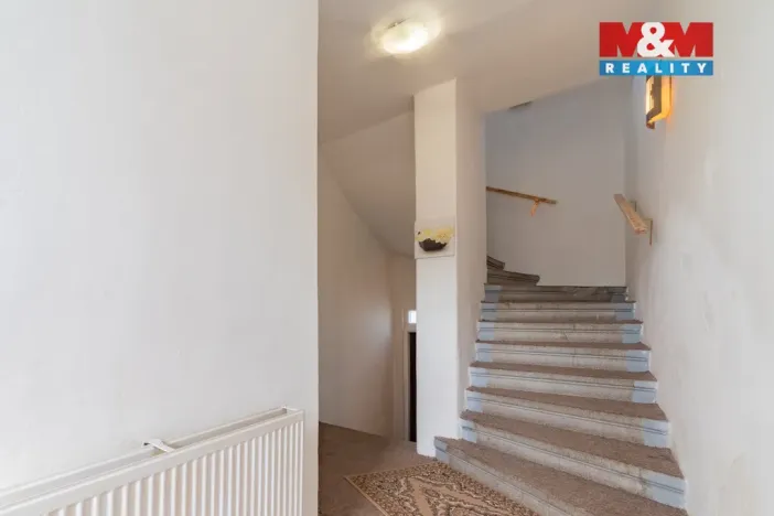 Prodej bytu 3+1, Vojtanov, Nádražní čtvrť, 83 m2