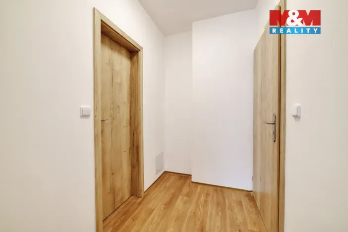Pronájem bytu 1+kk, Mariánské Lázně, Hlavní třída, 20 m2