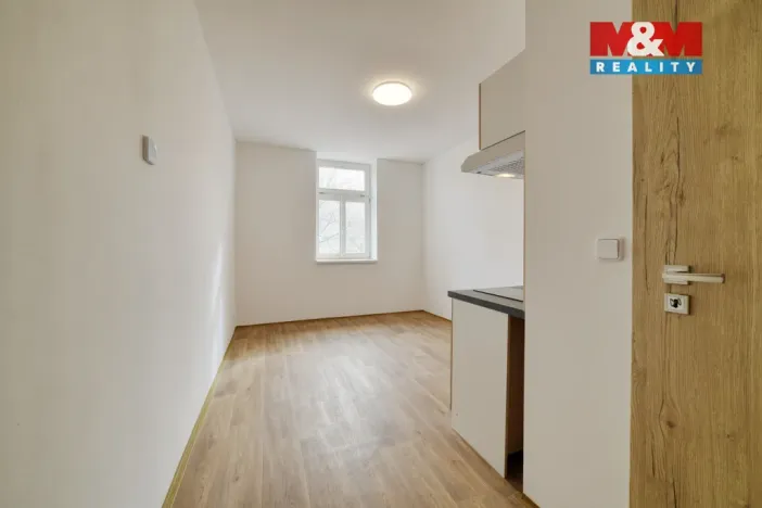 Pronájem bytu 1+kk, Mariánské Lázně, Hlavní třída, 20 m2