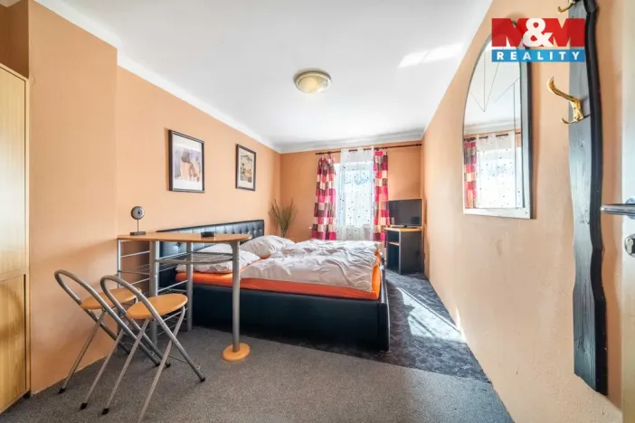 Pronájem restaurace, Domažlice - Dolejší Předměstí, Chrastavická, 300 m2