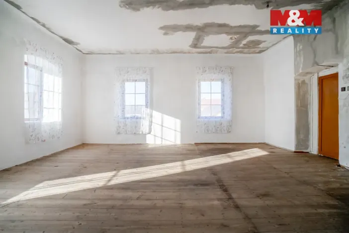 Prodej rodinného domu, Ždírec, 300 m2