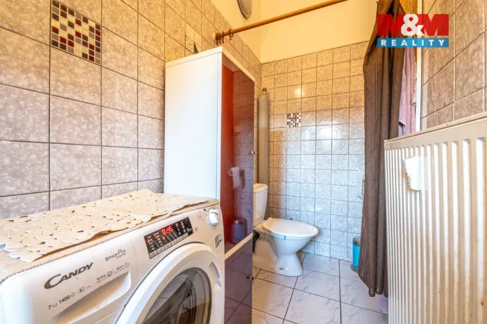 Prodej bytu 3+1, Nový Bor - Arnultovice, Gen. Svobody, 183 m2