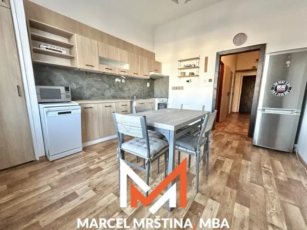 Pronájem bytu 2+1, Náchod, Běloveská, 66 m2