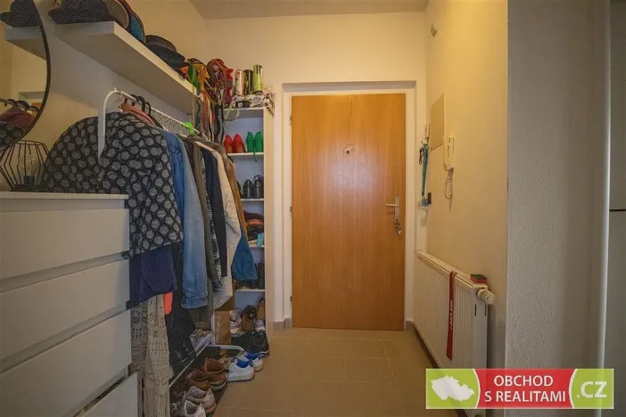 Pronájem bytu 2+kk, Praha, Janýrova, 57 m2