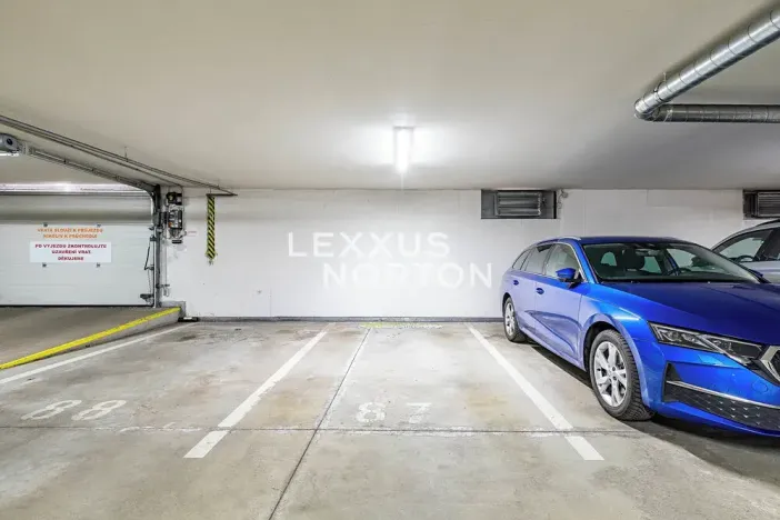 Prodej bytu 1+kk, Praha - Libeň, Nad Okrouhlíkem, 47 m2