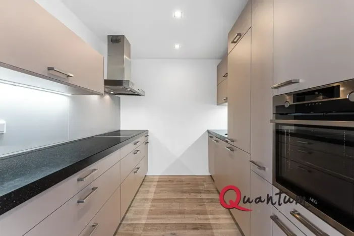 Prodej bytu 4+kk, Praha - Hrdlořezy, Mezilehlá, 96 m2