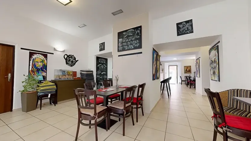 Prodej obchodního prostoru, Chrudim, Resselovo náměstí, 121 m2