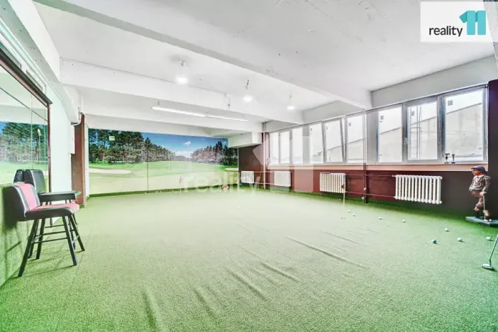 Prodej komerční nemovitosti, Napajedla, 2. května, 4196 m2