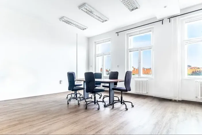 Pronájem kanceláře, Praha - Nové Město, Karlovo náměstí, 18 m2