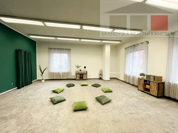 Prodej obchodního prostoru, Brandýs nad Labem-Stará Boleslav, Lipová, 600 m2