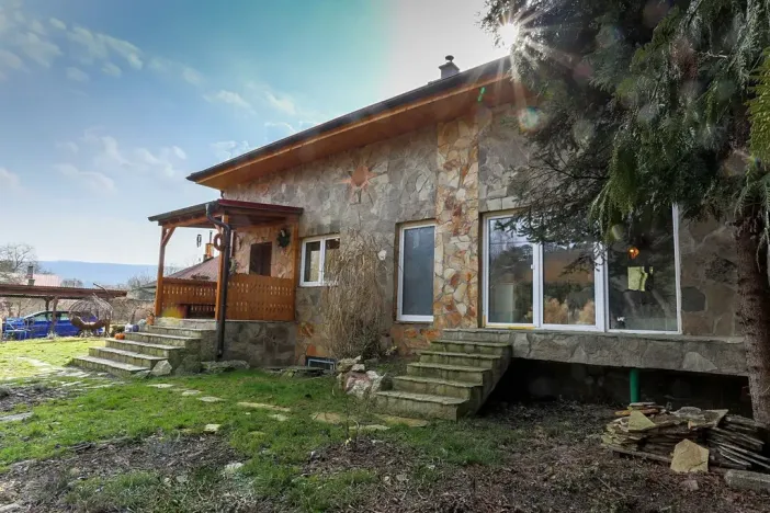 Prodej rodinného domu, Zadní Třebaň, 258 m2