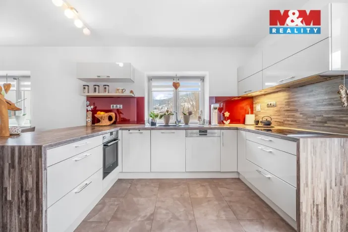 Prodej rodinného domu, Tanvald, Poštovní, 179 m2