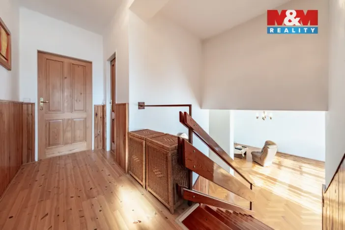 Prodej rodinného domu, Horní Branná, 300 m2