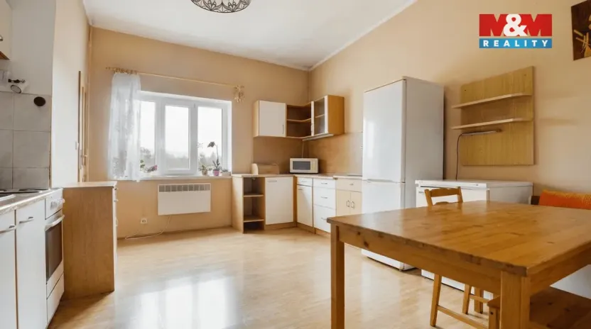 Prodej bytu 2+1, Chabařovice, Husovo náměstí, 88 m2