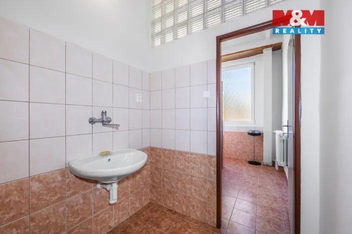 Pronájem kanceláře, Klatovy - Klatovy III, Pod Hůrkou, 211 m2