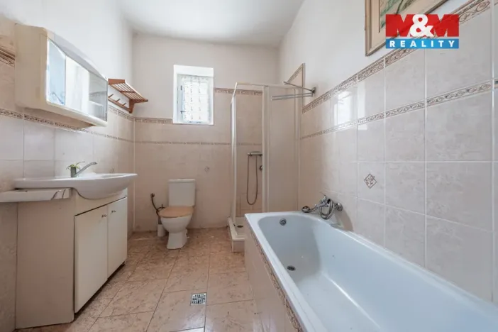 Prodej zemědělské usedlosti, Zásmuky - Nesměň, 161 m2