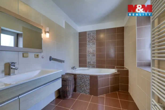 Prodej rodinného domu, Mladý Smolivec, 218 m2