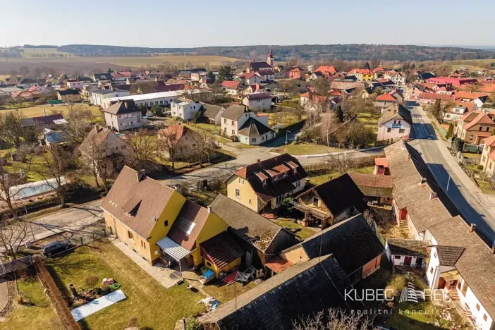 Prodej rodinného domu, Malšice, Lomská, 240 m2