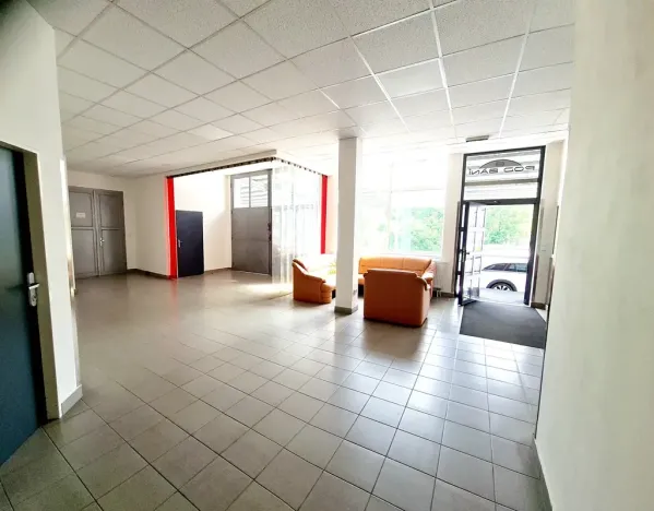 Pronájem obchodního prostoru, Praha - Libeň, Pod bání, 226 m2