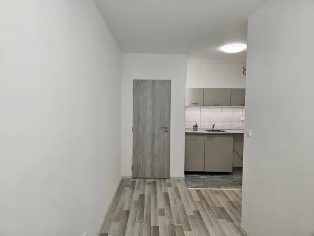 Pronájem bytu 2+kk, Kralupy nad Vltavou - Lobeček, Krakovská, 38 m2