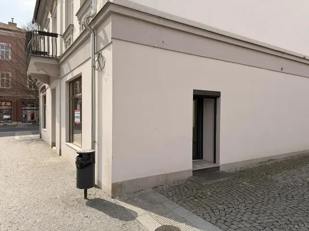 Prodej komerční nemovitosti, Děčín, Husovo nám., 32 m2