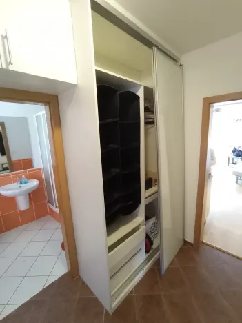 Pronájem bytu 1+kk, Chýně, U Dráhy, 37 m2