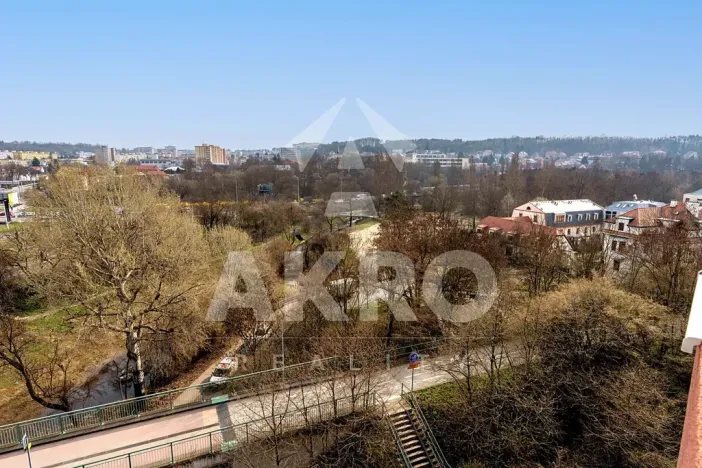 Prodej bytu 1+kk, Praha - Hloubětín, Nademlejnská, 37 m2