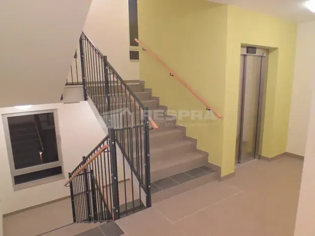 Pronájem bytu 2+kk, Praha - Hostivař, Rižská, 57 m2