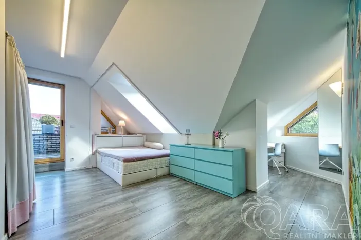 Prodej rodinného domu, Babice, Lomená, 293 m2