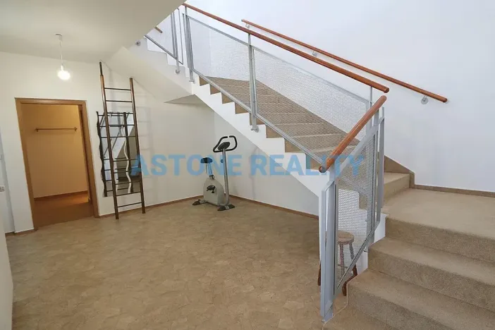 Pronájem bytu 3+kk, Praha - Stodůlky, Smíchovská, 141 m2