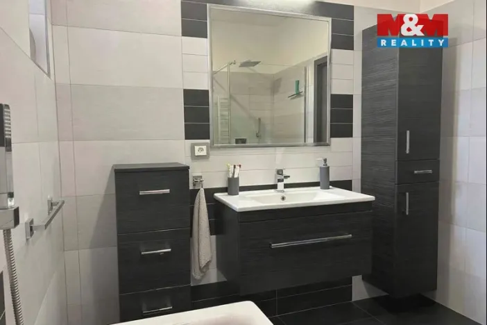 Prodej bytu 4+kk, Přelouč, Československé armády, 120 m2