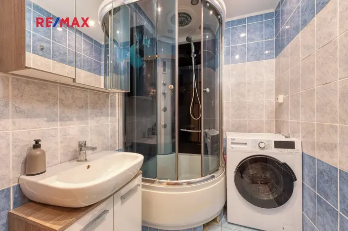 Prodej bytu 3+1, Praha - Letňany, Rýmařovská, 77 m2