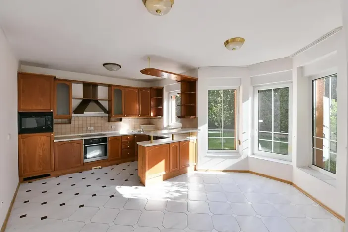 Prodej rodinného domu, Světice, 400 m2