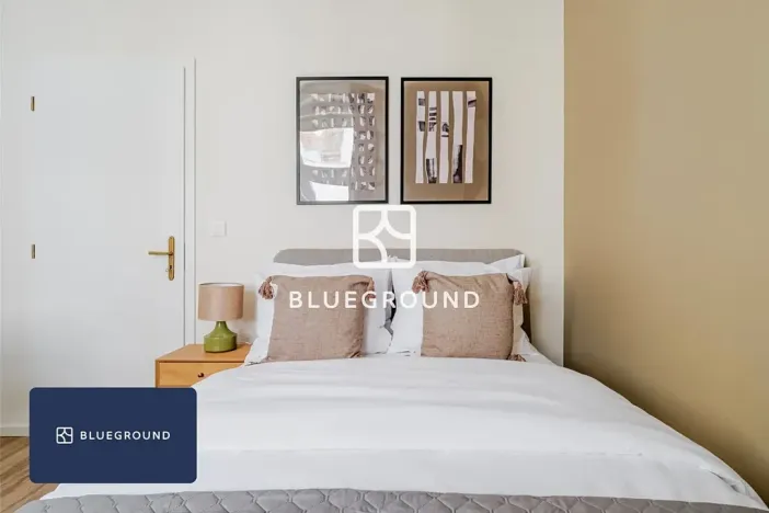 Pronájem bytu 1+kk, Praha - Bubeneč, Veletržní, 28 m2