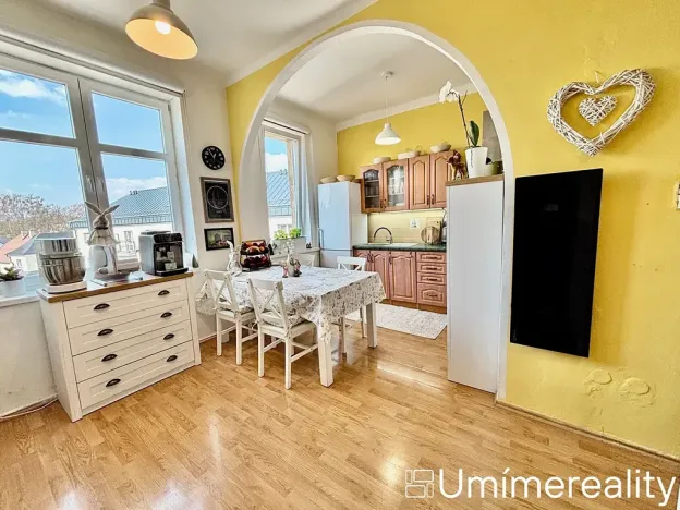 Prodej bytu 3+kk, Dvůr Králové nad Labem, nábřeží Benešovo, 76 m2