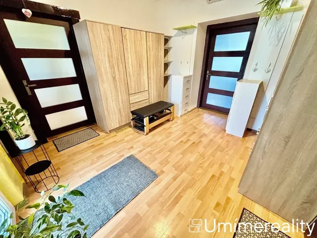 Prodej bytu 3+kk, Dvůr Králové nad Labem, nábřeží Benešovo, 76 m2