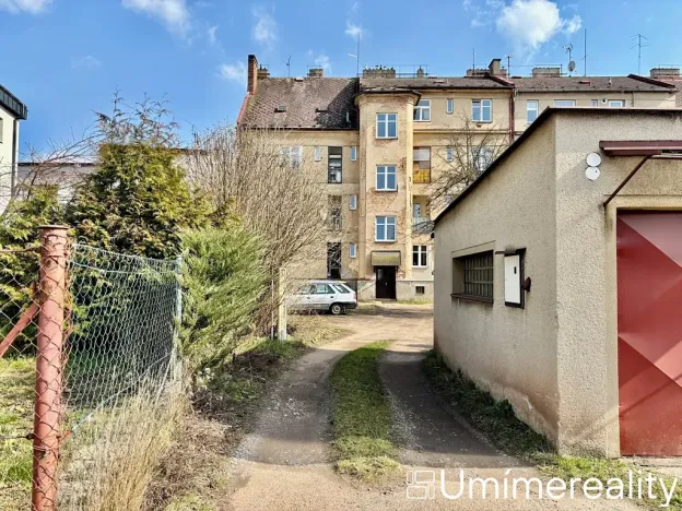 Prodej bytu 3+kk, Dvůr Králové nad Labem, nábřeží Benešovo, 76 m2