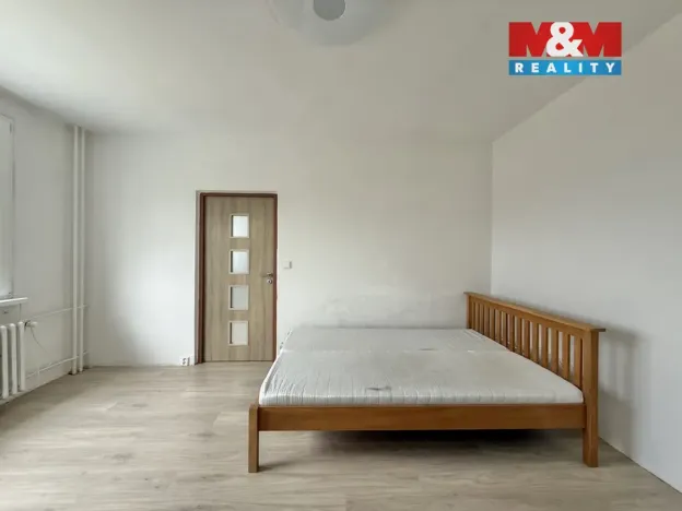 Pronájem bytu 2+kk, Děčín - Děčín VI-Letná, 36 m2